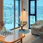 Modern With Panoramic Views Near Gautefall Feriehus *