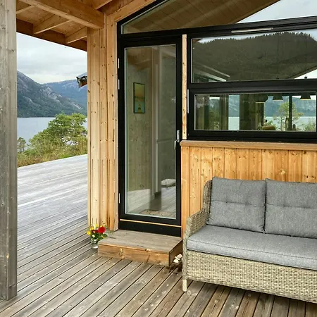 Vakantiehuis Modern With Panoramic Views Near Gautefall