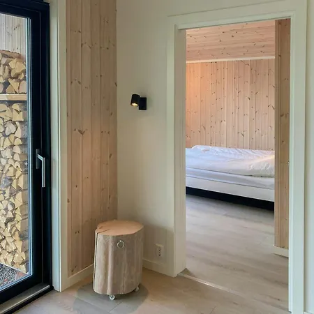 Vakantiehuis Modern With Panoramic Views Near Gautefall *